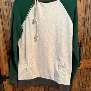 AMPERSAND AVE Green and Gray Raglan Sweatshirt